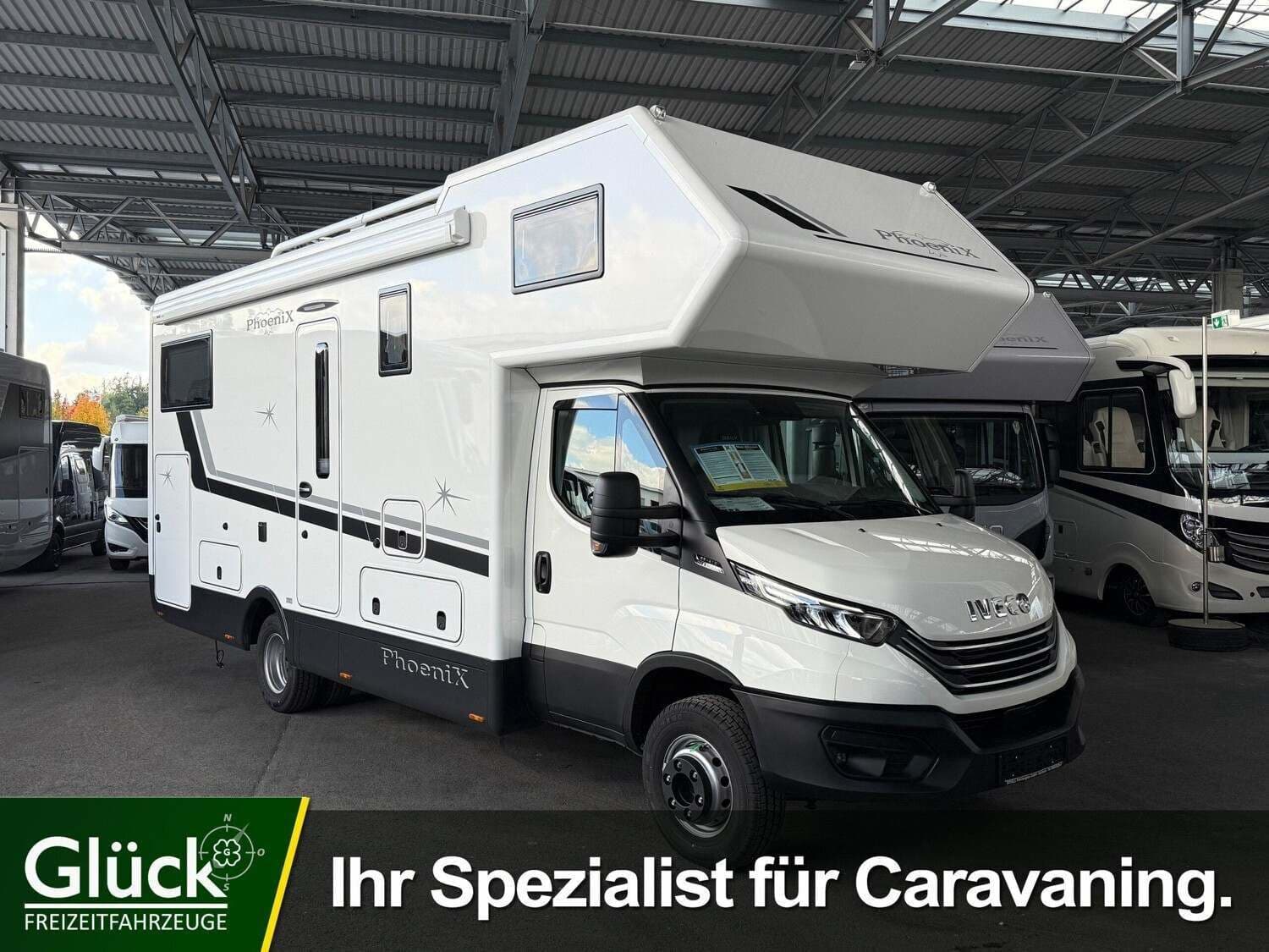 Wohnmobil PhoeniX Alkoven 7600 RSLX mit 4 Sitzen bei Glück Freizeit GmbH Wohnmobil PhoeniX 7600 RSLX Alkoven mit 4 Sitzen und 2 Schlafplätzen