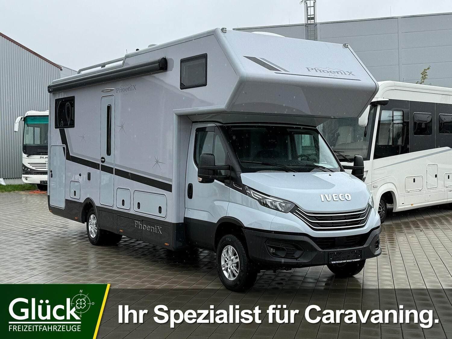 Wohnmobil PhoeniX Alkoven 8000 RSLGX mit 4 Sitzen bei Glück Freizeit GmbH Wohnmobil PhoeniX 8000 RSLGX Alkoven mit 4 Sitzen und 2 Schlafplätzen