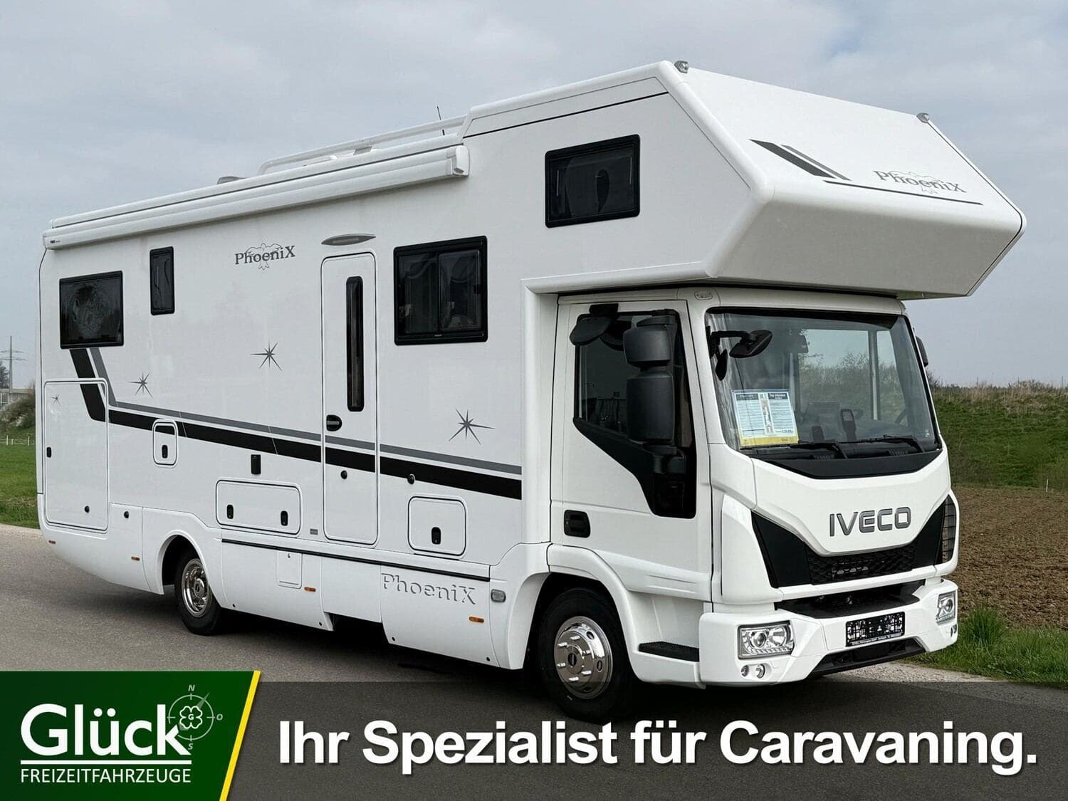 Wohnmobil PhoeniX Alkoven 8900 BMLX mit 6 Sitzen bei Glück Freizeit GmbH Wohnmobil PhoeniX 8900 BMLX Alkoven mit 6 Sitzen und 4 Schlafplätzen