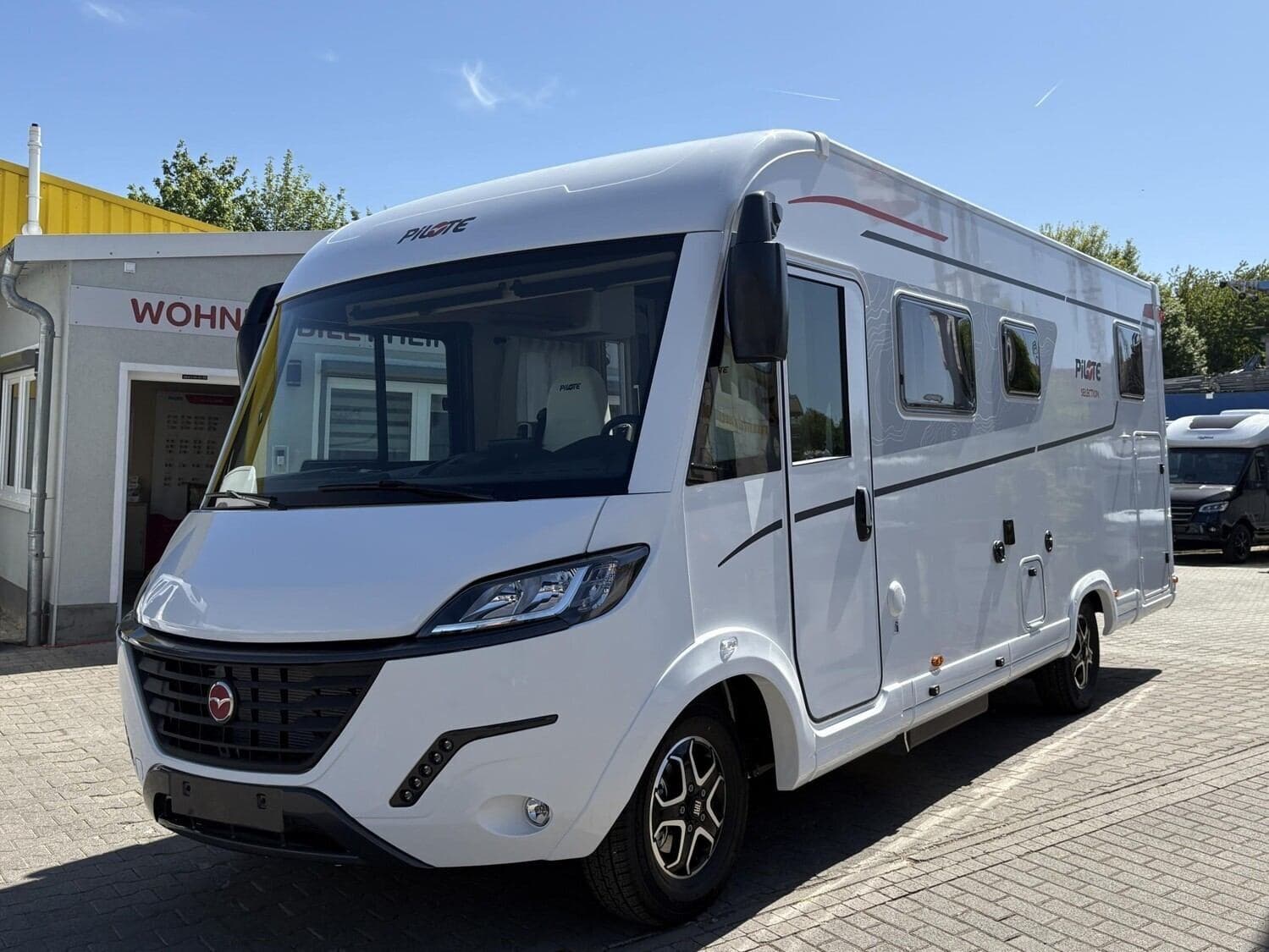 Wohnmobil Pilote Galaxy G720FGJ Spring Edition mit 4 Sitzen bei Wohnmobile Rheinhessen Wohnmobil Fiat Ducato Pilote G720FGJ Spring Edition Galaxy mit 4 Sitzen und 4 Schlafplätzen