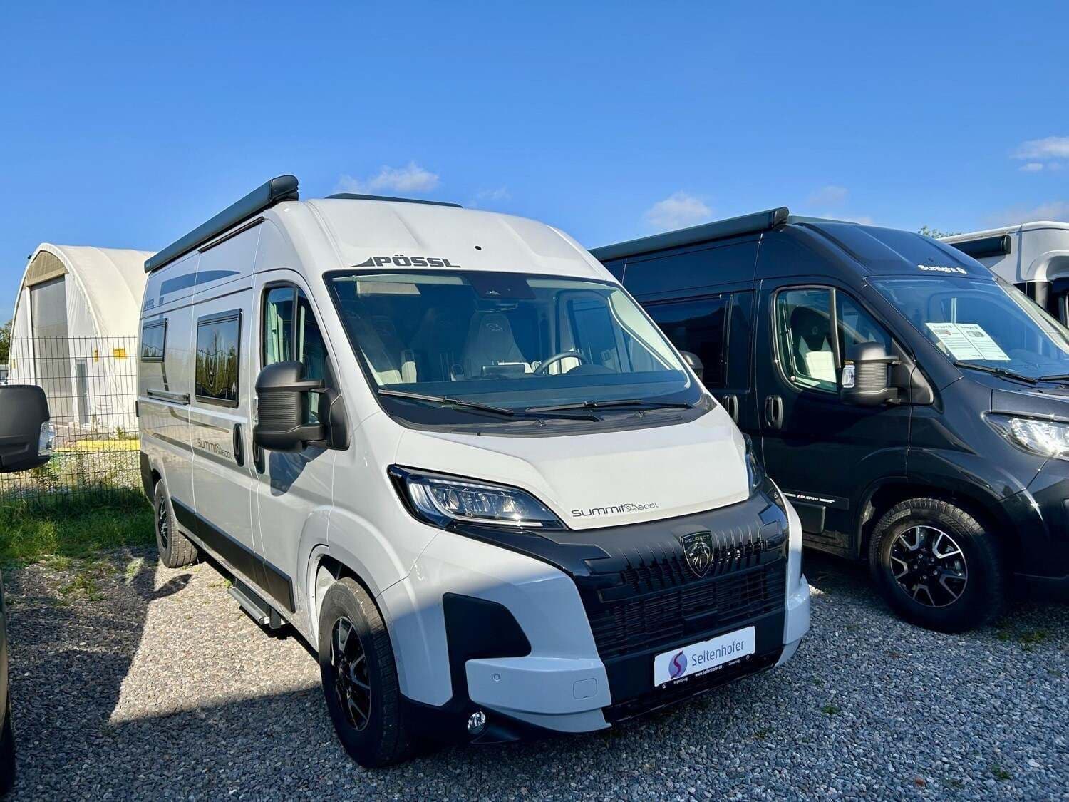 Wohnmobil Pössl Summit Shine 600 L Peugeot mit 4 Sitzen bei Seltenhofer Caravaning GmbH Wohnmobil Peugeot Boxer Pössl Peugeot Summit Shine 600 L mit 4 Sitzen und 2 Schlafplätzen