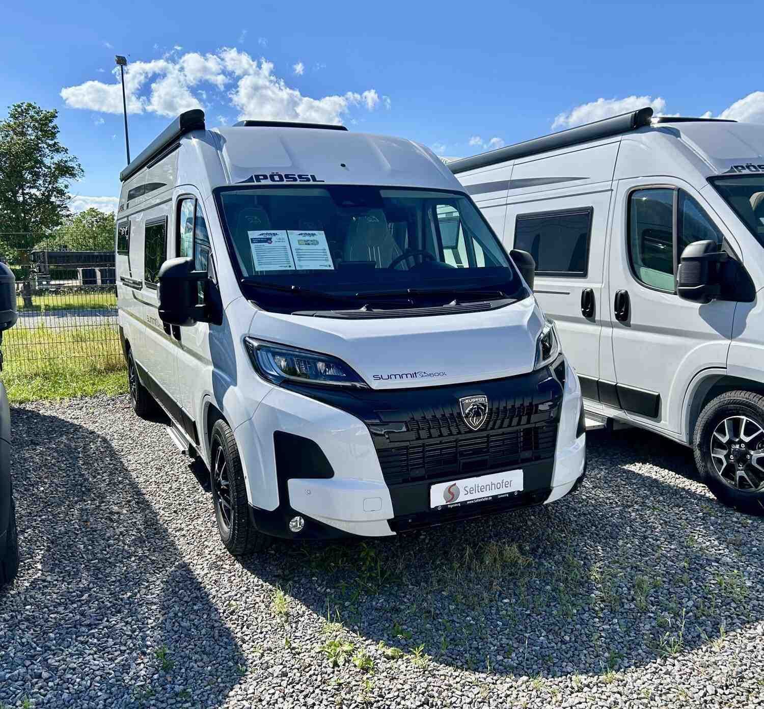 Wohnmobil Pössl Summit Shine 600 L Peugeot mit 3 Sitzen bei Seltenhofer Caravaning GmbH Wohnmobil Peugeot Boxer Pössl Peugeot Summit Shine 600 L mit 3 Sitzen und 2 Schlafplätzen