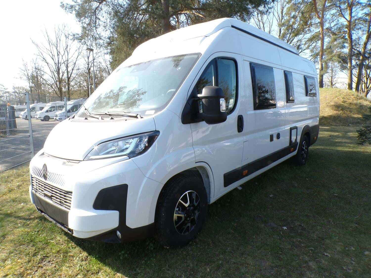 Wohnmobil Roadcar R 640 Citroen 140 PS mit 4 Sitzen bei RC Reisemobil-Center Celle GmbH Wohnmobil Citroen Jumper Roadcar Citroen 140 PS R 640 mit 4 Sitzen und 4 Schlafplätzen