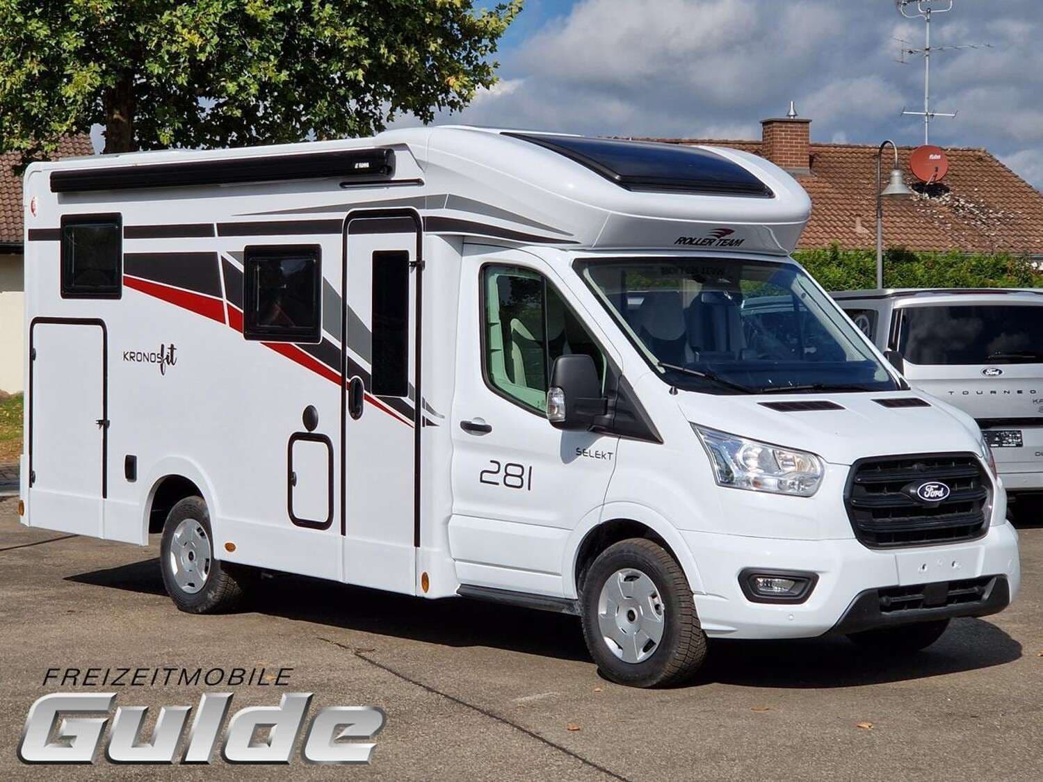 Wohnmobil Roller Team Kronos Fit 281 P mit 4 Sitzen bei FREIZEITMOBILE GULDE GmbH Wohnmobil Ford Transit Roller Team 281 P Kronos Fit mit 4 Sitzen und 2 Schlafplätzen