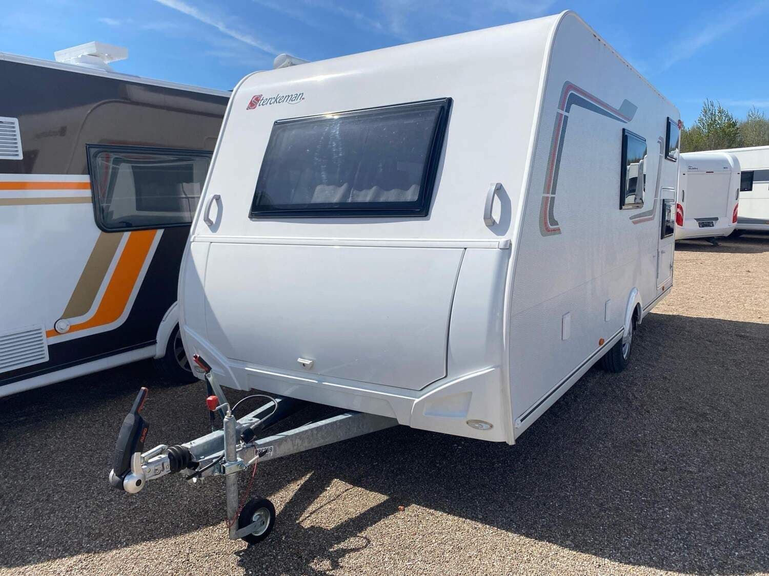 Wohnwagen Sterckeman Easy 496PE bei Caravan-Wendt GmbH & Co. KG Wohnwagen Sterckeman 496PE Easy mit 2 Schlafplätzen