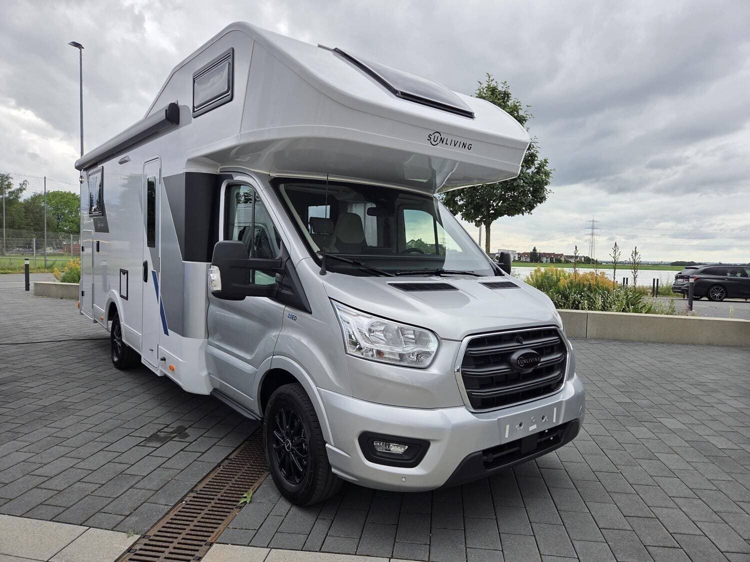 Wohnmobil Sun Living A 75SL 20ED mit 4 Sitzen bei CARAVAN-CENTER-LÜTZ GmbH Wohnmobil Ford Transit Sun Living 75SL 20ED A mit 4 Sitzen und 4 Schlafplätzen