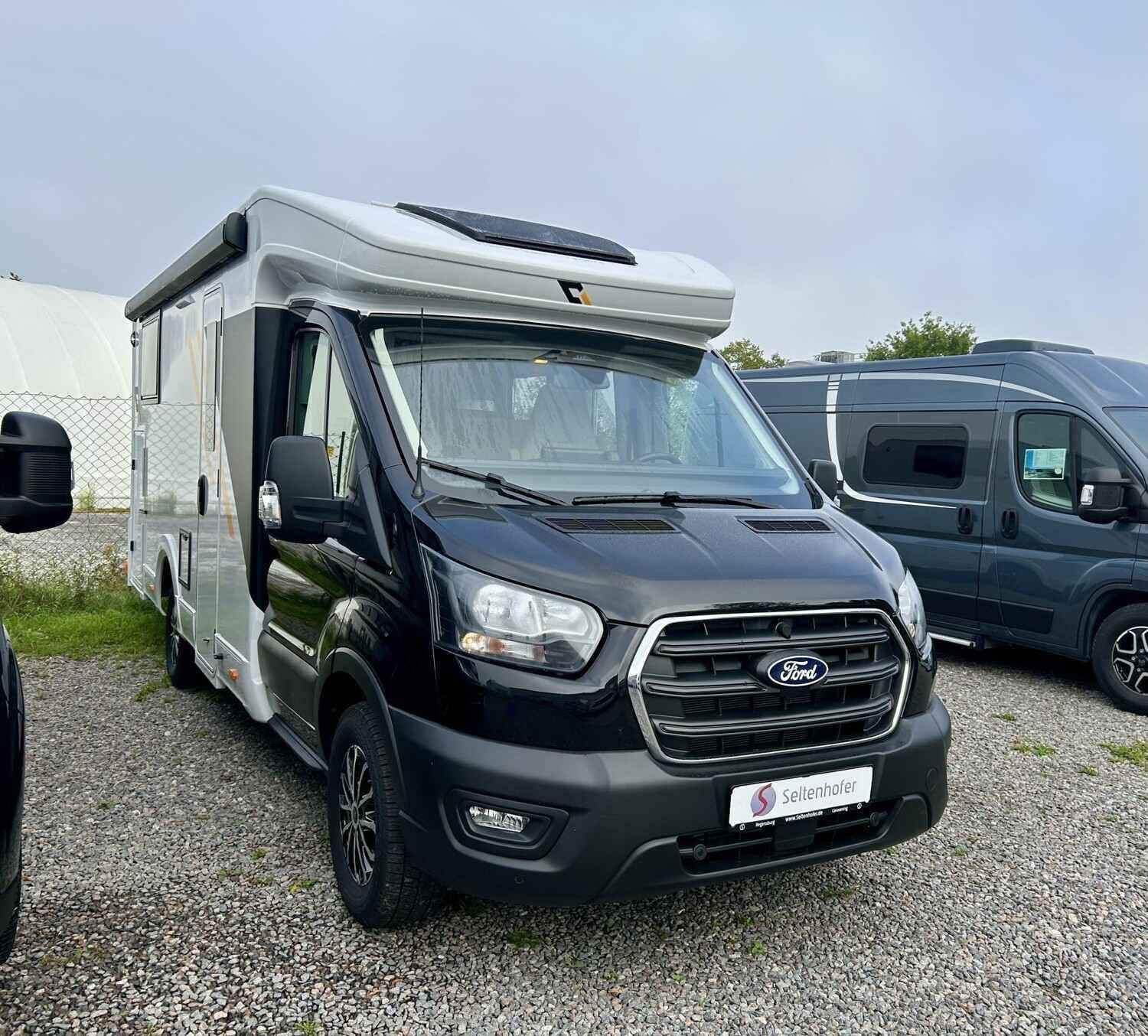 Wohnmobil Sun Living C 70DL mit 4 Sitzen bei Seltenhofer Caravaning GmbH Wohnmobil Ford Transit Sun Living 70DL C mit 4 Sitzen und 2 Schlafplätzen