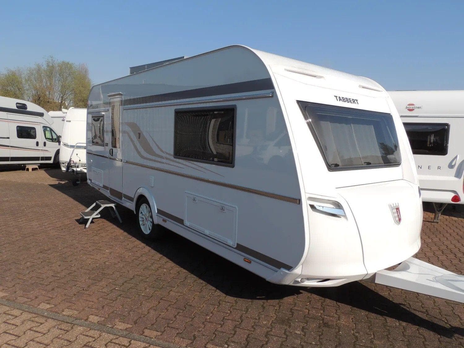 Wohnwagen Tabbert Puccini 550 E 2,3 bei Camping Krings GmbH & Co.KG Wohnwagen Tabbert 550 E 2,3 Puccini mit 4 Schlafplätzen