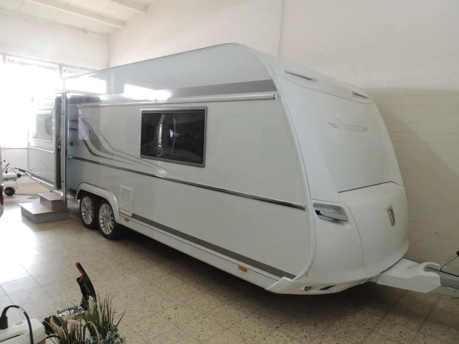 Wohnwagen Tabbert Puccini 685 DF 2,5 bei Camping Krings GmbH & Co.KG Wohnwagen Tabbert 685 DF 2,5 Puccini mit 4 Schlafplätzen