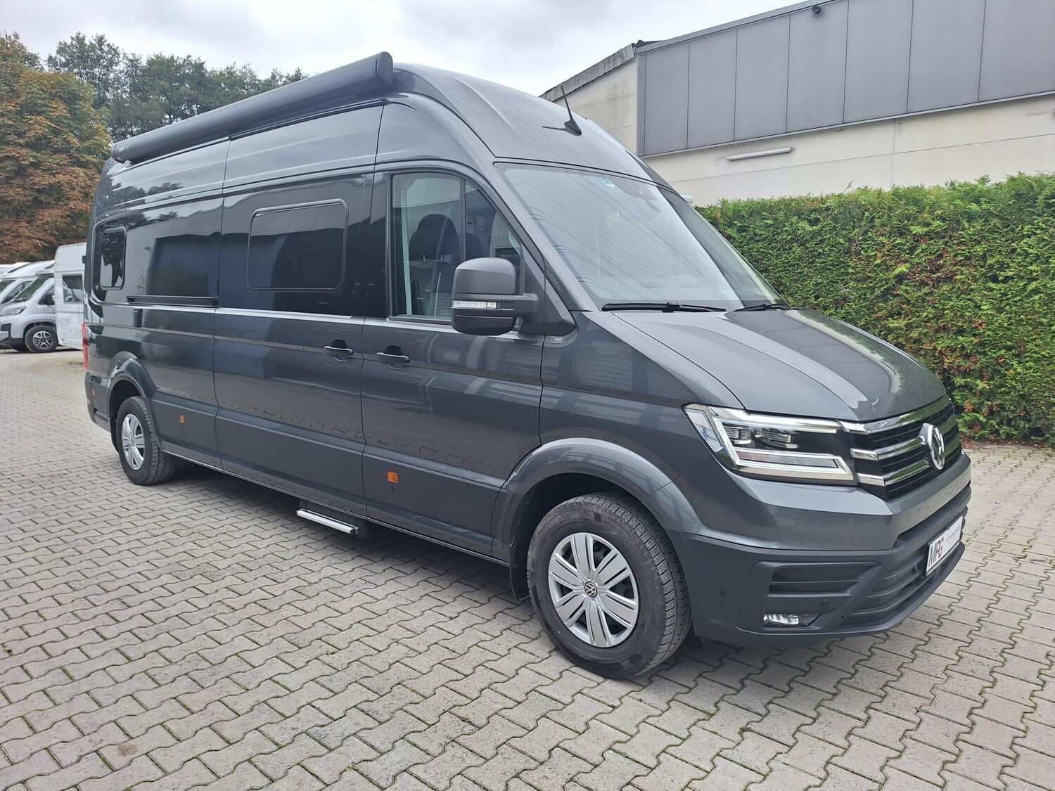 Wohnmobil Volkswagen Grand California 680 mit 4 Sitzen bei MPG Mobilpartner GmbH Wohnmobil VW Crafter Volkswagen 680 Grand California mit 4 Sitzen und 2 Schlafplätzen