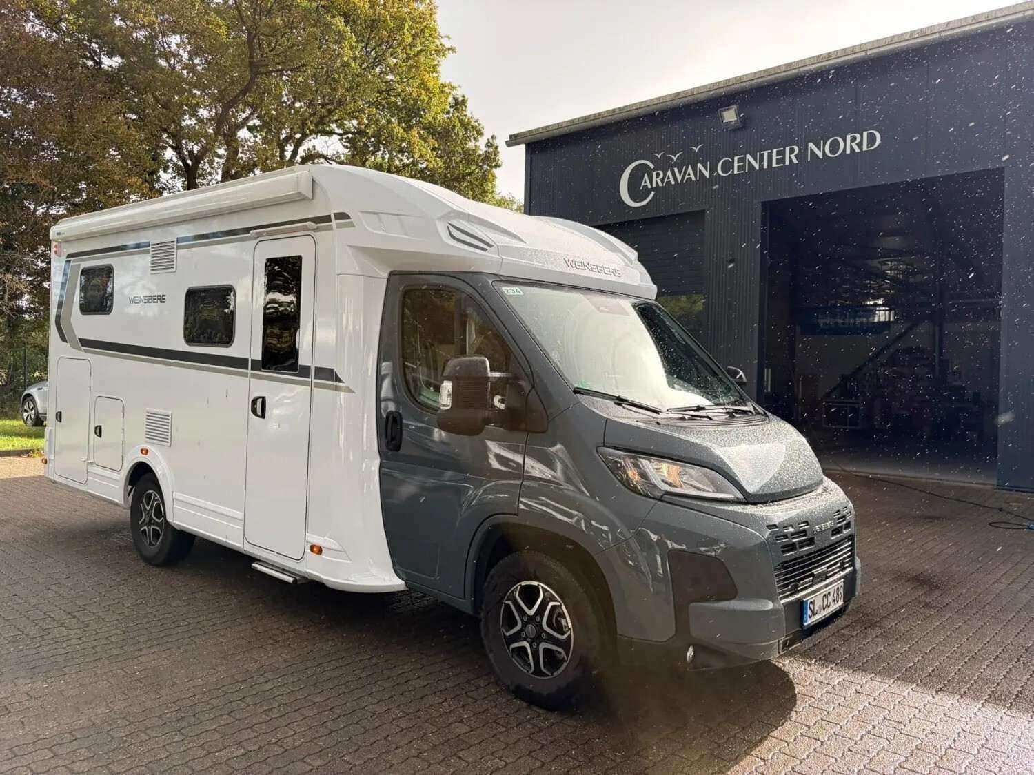 Wohnmobil Weinsberg CaraSuite EDITION SPICY 650 MEG bei Caravan Center Nord GmbH Wohnmobil Fiat Ducato Weinsberg 650 MEG CaraSuite EDITION SPICY mit 4 Schlafplätzen